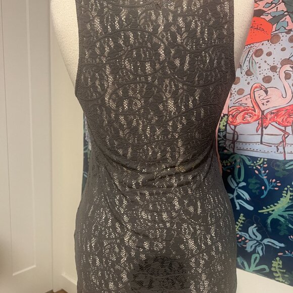 ETAM gray lace top, size medium - Picture 7 of 8